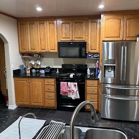Room Walkable To Ucla Лос-Анджелес Экстерьер фото